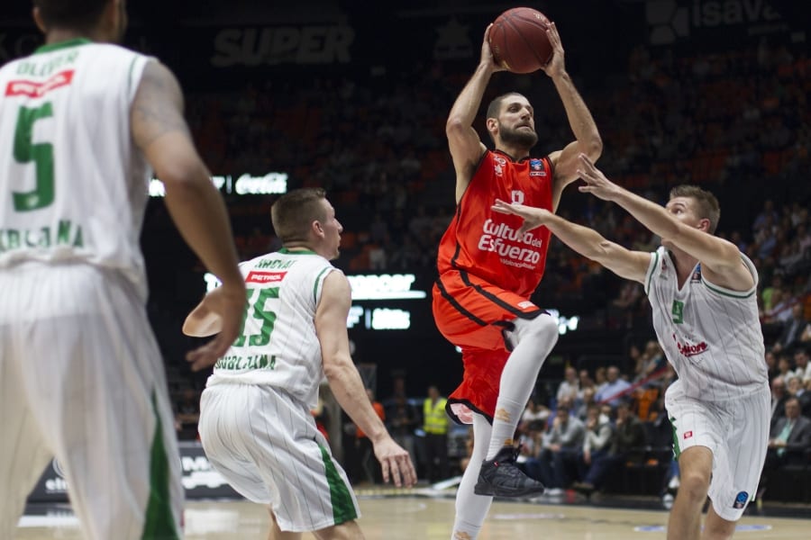 Defensa y velocidad para la segunda en Europa del Valencia Basket (87-74)