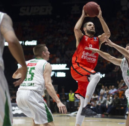 Defensa y velocidad para la segunda en Europa del Valencia Basket (87-74)