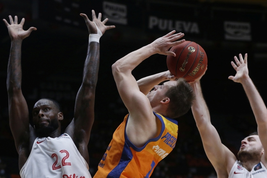 La Fonteta empuja para la cuarta victoria seguida, llega la tercera en Europa (98-95)