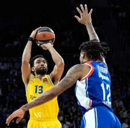 Baldwin lidera al Maccabi ante el Efes, 64-86