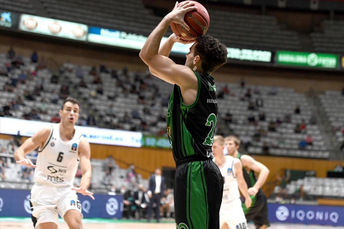 La Penya remonta en un final de infarto ante el Partizan (85-82)