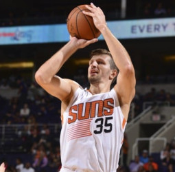 Los Milwaukee Bucks anuncian el fichaje Mirza Teletovic