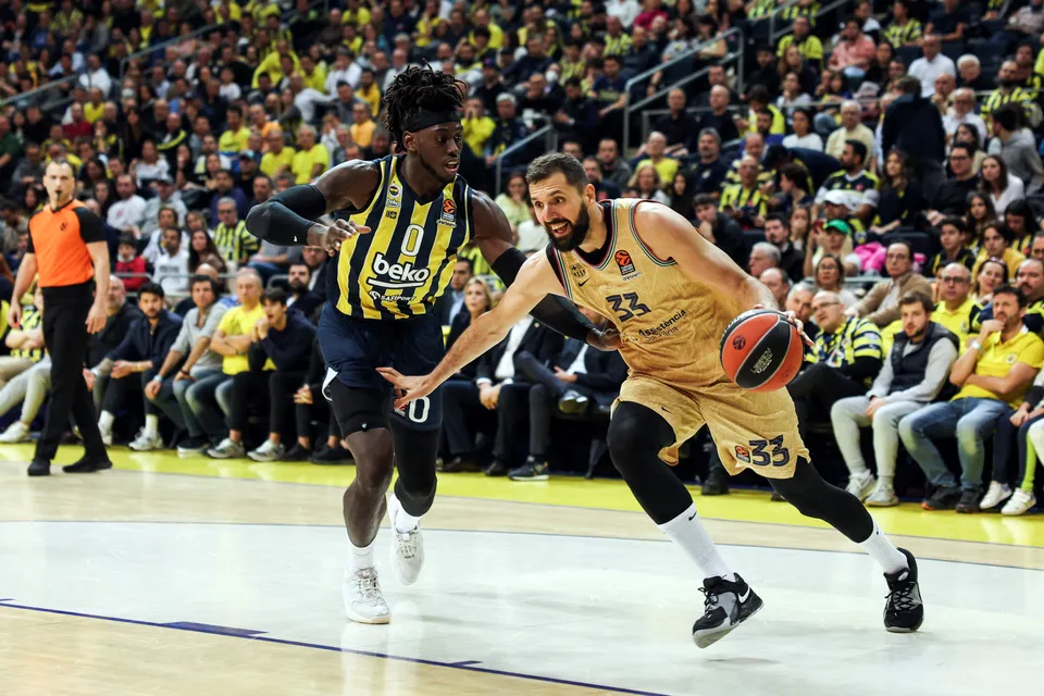 Se le escapa al Barcelona la conquista de Estambul, 81-73