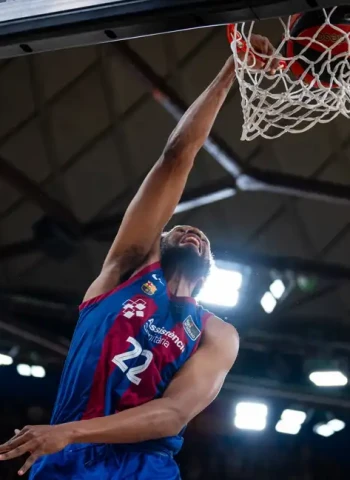 El Barcelona inicia y aspira a la renovación de Jabari Parker