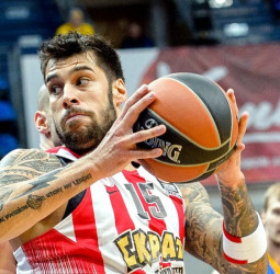Printezis quiere retirarse como jugador de Olympiacos