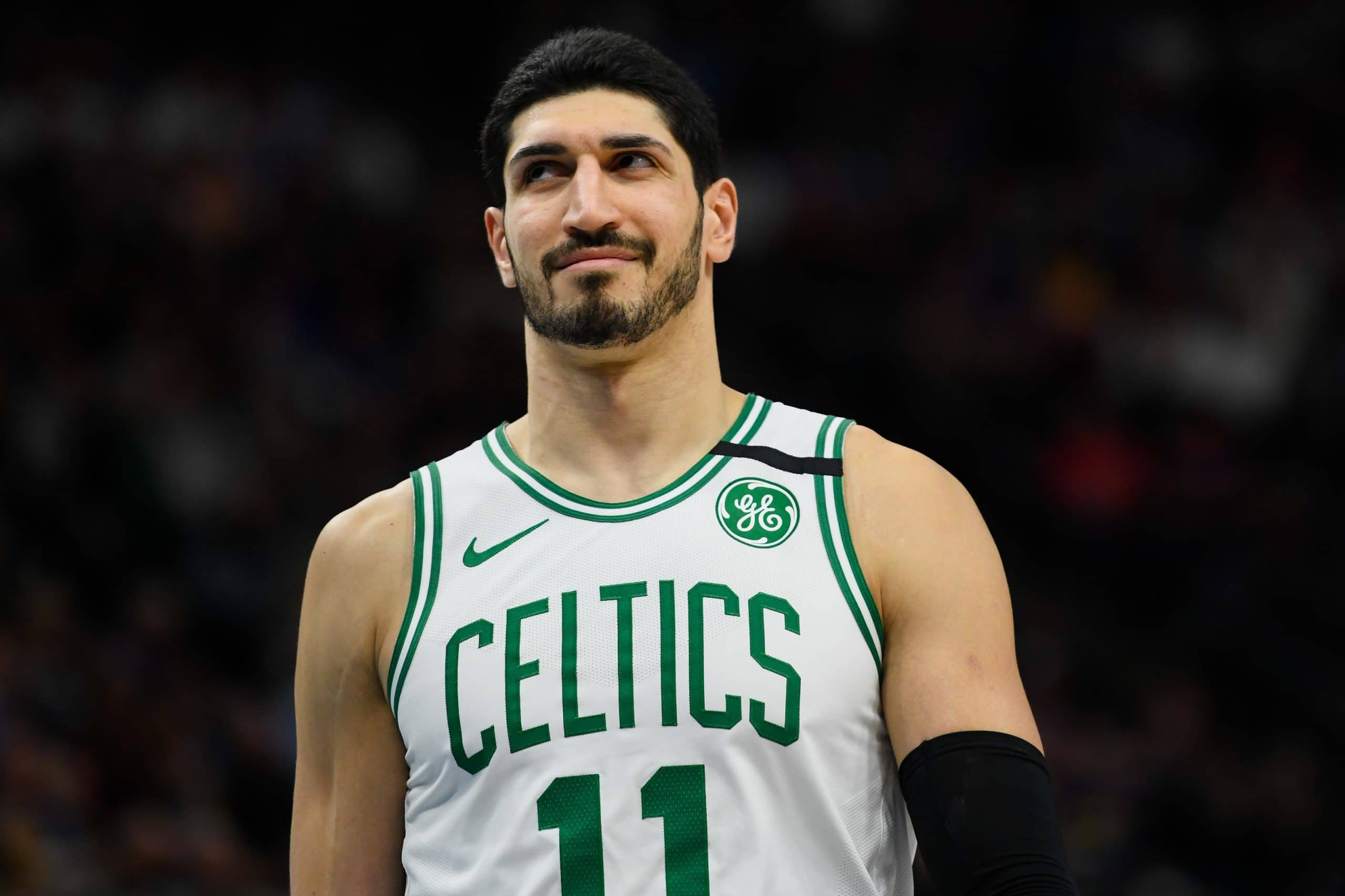 Enes Kanter vislumbra la posibilidad de jugar en Grecia