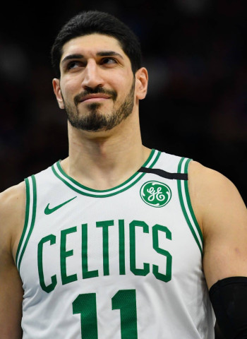Enes Kanter vislumbra la posibilidad de jugar en Grecia