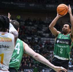 Devon Dotson refuerza el backcourt del Besiktas para la próxima temporada
