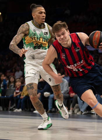 Cazoo Baskonia se impone al Bilbao Basket, 100-78