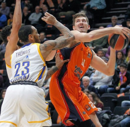 Valencia Basket tumba al Khimki de Shved, pero pierde a su único base disponible (85-83)
