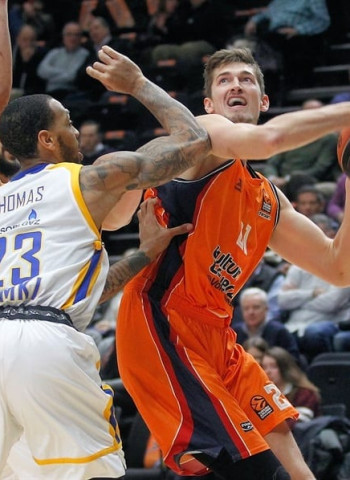 Valencia Basket tumba al Khimki de Shved, pero pierde a su único base disponible (85-83)