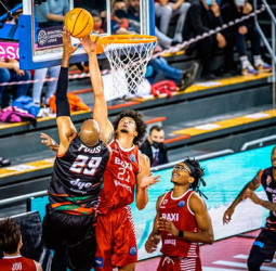 Baxi Manresa prolonga su estado de gracia en la Champions League (88-69)