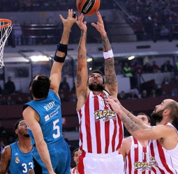 El Madrid no consuma la remontada en la prórroga en el Pireo (92-83)