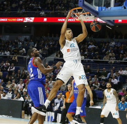 Victoria del Real Madrid sin complicaciones ante el Anadolu Efes (87-68)