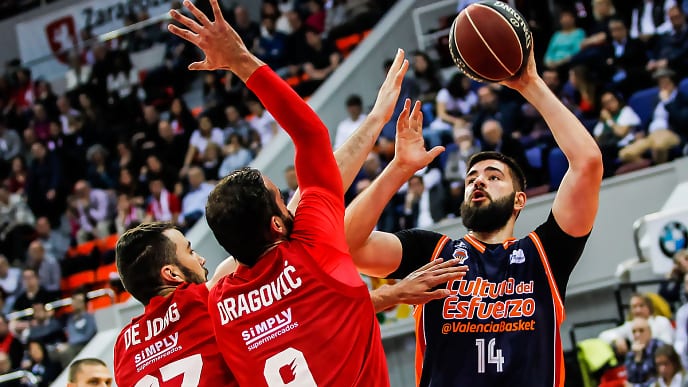 El cansancio no frena a Valencia Basket en Zaragoza (74-97)