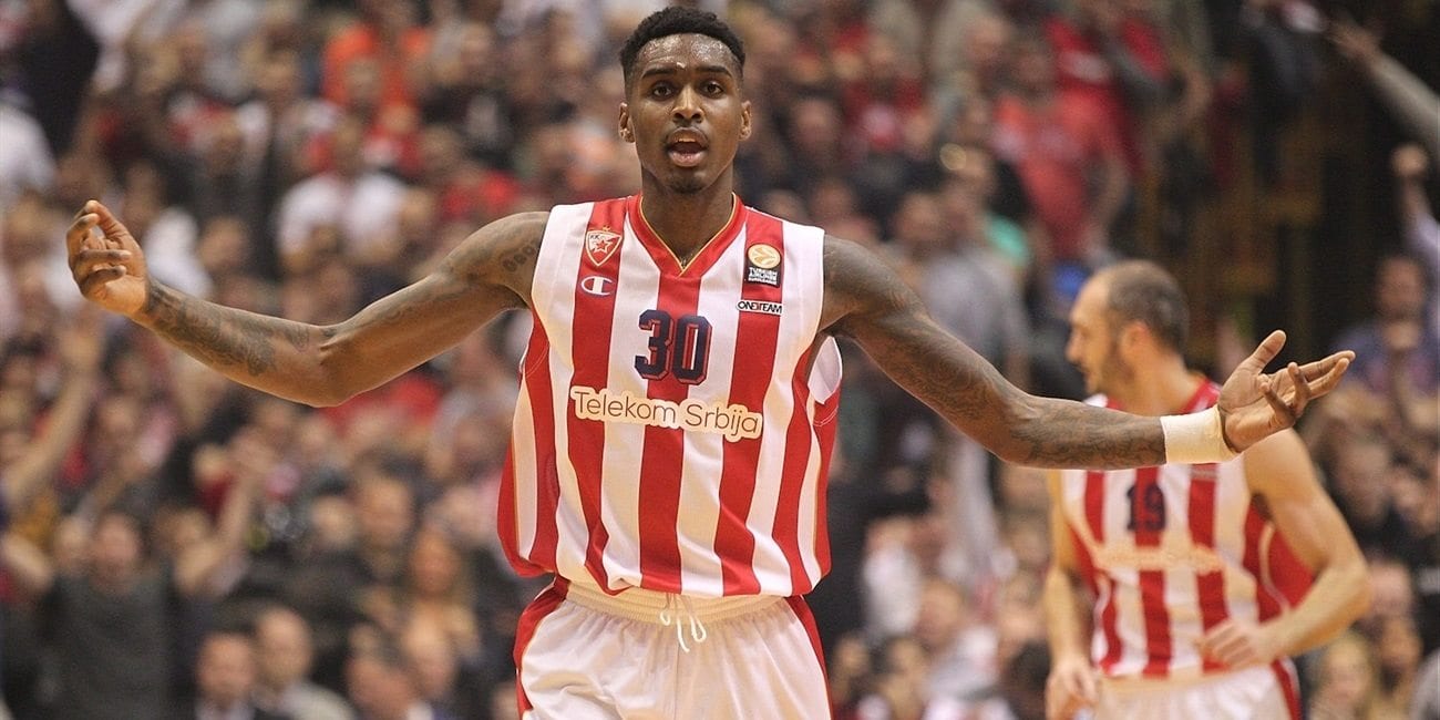 El Lokomotiv se funde en las calderas del Pionir (80-66)