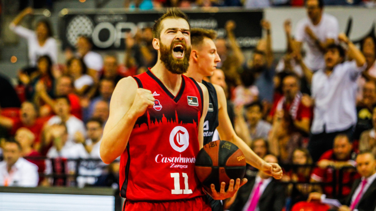 Casademont Zaragoza gana con claridad gracias a una gran defensa (84-61)