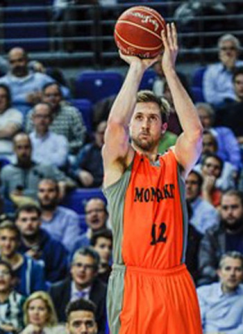David Wear se va al baloncesto japonés