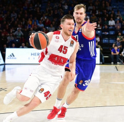 Dairis Bertans, nuevo jugador de los New Orleans Pelicans