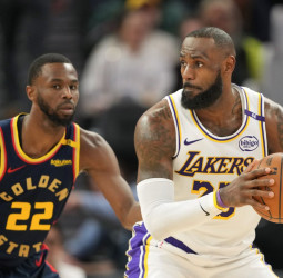 Davis y LeBron dominan a los Warriors, 118-108