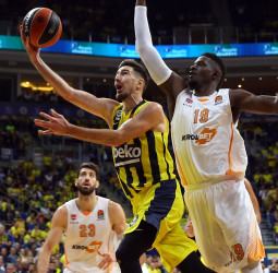 Nando De colo, MVP de la jornada 3 de la EuroLeague