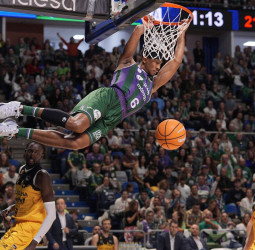 El Unicaja muestra su condición de líder, 84-81