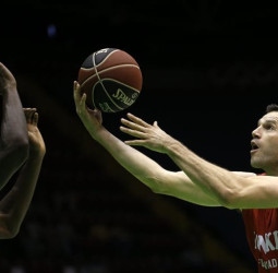 Néstor García: “Ya todo el mundo se juega mucho”