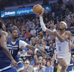 Súper remontada y victoria en la prórroga de los Wolves sobre los Thunder, 131-128