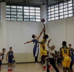 Gran igualdad en el encuentro inaugural del ‘XXIII Fred Olsen Express U18 International Basketball Tournament’