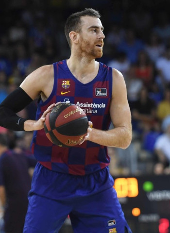 Víctor Claver, de 4 a 6 semanas de baja por una rotura de la fascia plantar