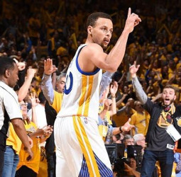 Los Warriors siguen vivos (2-3)