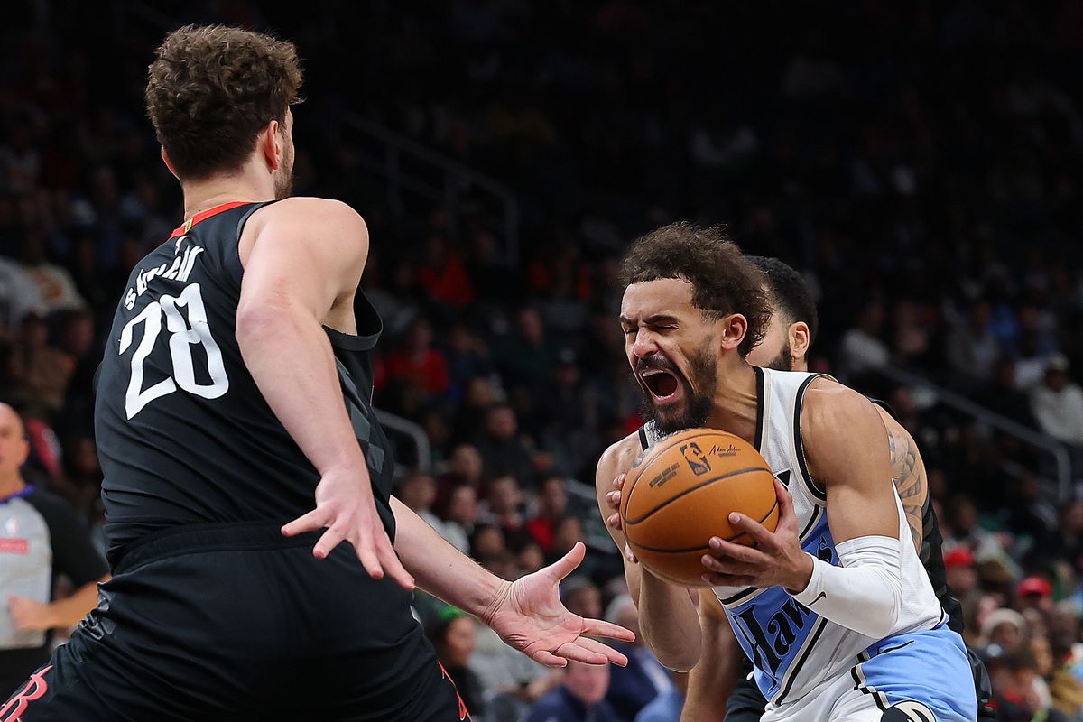 Los Rockets superan con apuros finales, a los Hawks, 100-96