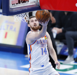 Svi Mykhailiuk reforzará el juego exterior de los Toronto Raptors