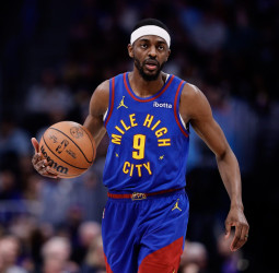 Justin Holiday apunta a la Virtus Bolonia