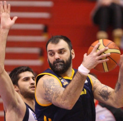 Ratko Varda ficha por el Sagesse libanés
