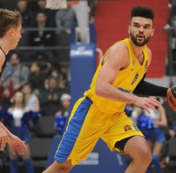 El Maccabi se impone al Khimki al ritmo de Bryant (80-77)
