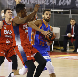 El Valencia Basket reacciona en el último cuarto (74-82)