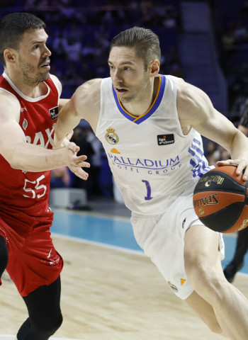Causeur y el rebote dan al Real Madrid el primer punto del Playoff (93-76)