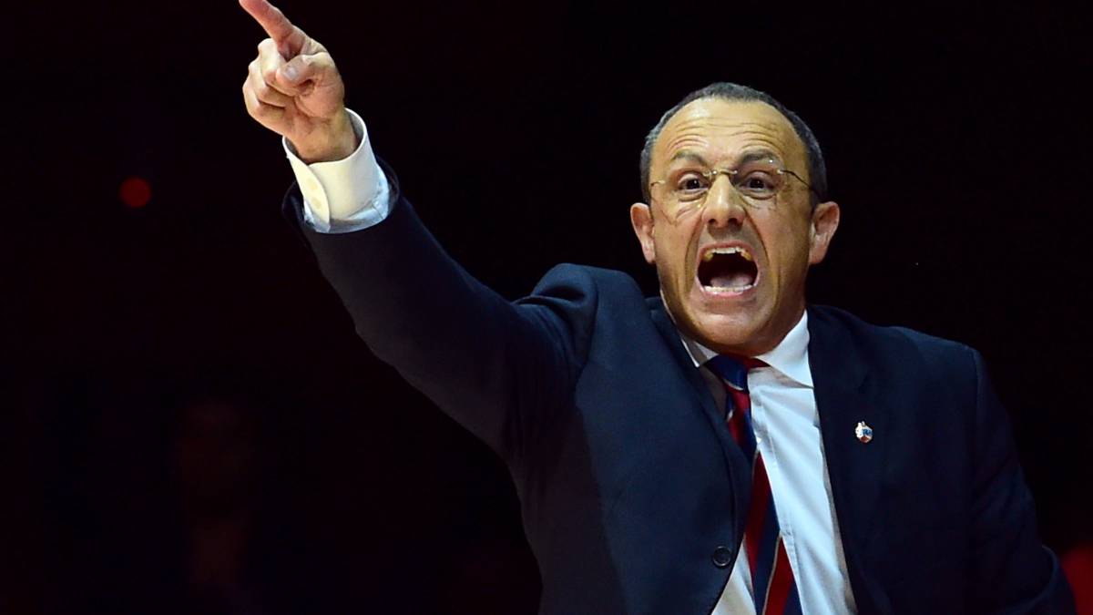 Charlotte Hornets está interesado en Ettore Messina como entrenador jefe