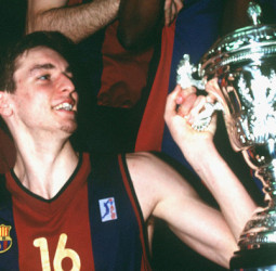 ¡Revive el MVP de Pau Gasol en la Final de la Copa del Rey 2001!