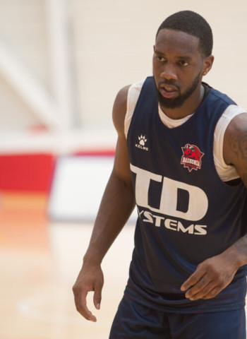Khadeen Carrington se desvincula de TD Systems Baskonia
