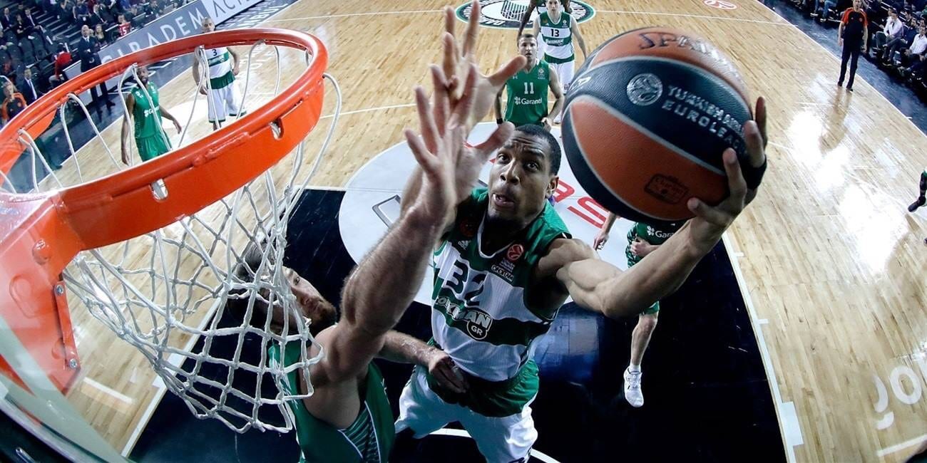 Elliot Williams ejecuta al Darussafaka Dogus (84-86)