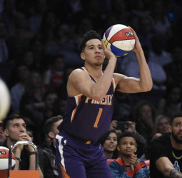 Devin Booker conquista el Concurso de Triples