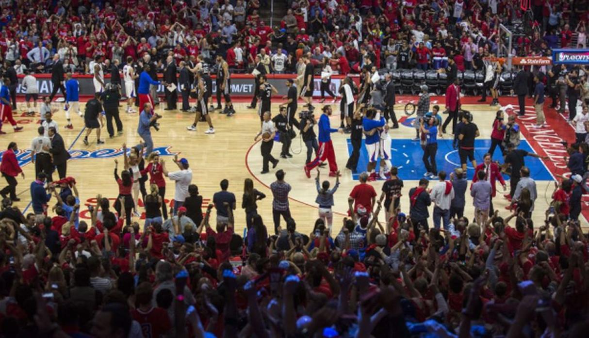 Renovarse o morir, no quedaba otra opción para los Clippers