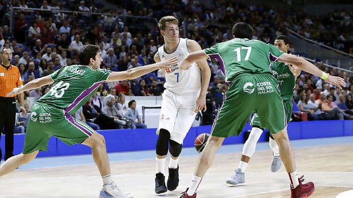 El mejor Unicaja del curso pone a prueba a Real Madrid, vigente campeón