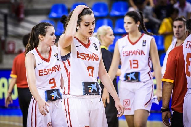 Un mal cuarto periodo deja a la #U19F octava del mundo (56-74)