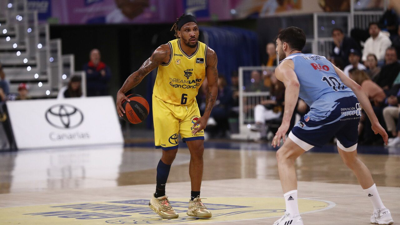 El Gran Canaria se muestra muy superior ante el Río Breogán, 86-60