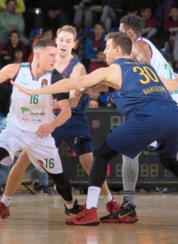 El Unicaja Málaga ahonda la herida del Barcelona Lassa (83-90)