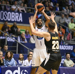 Octubre es el mes de Thomas Scrubb