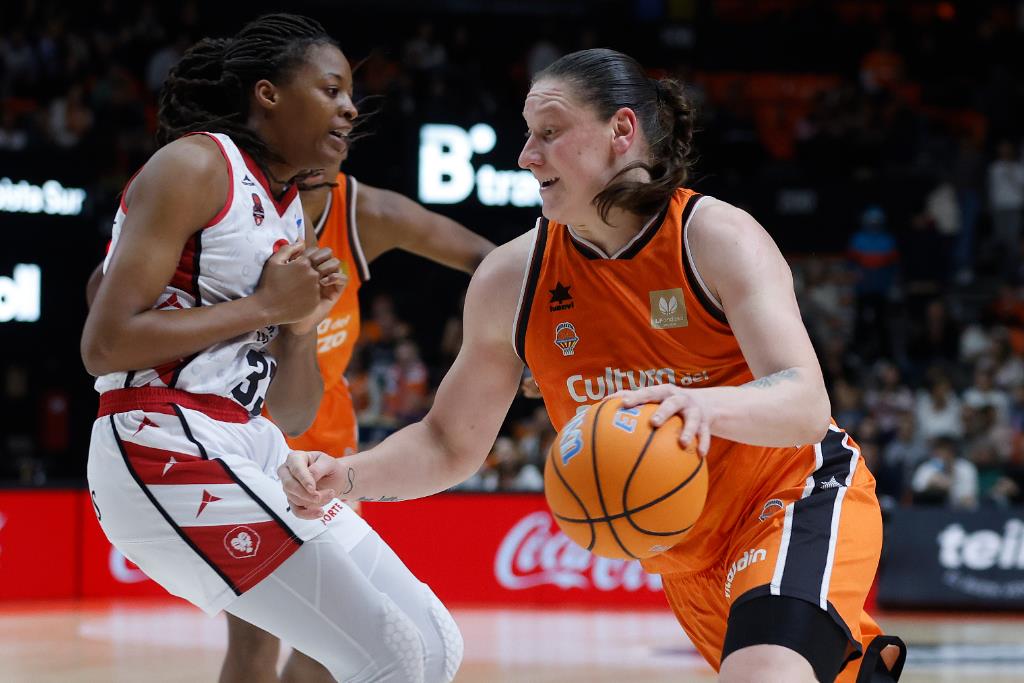 Valencia Basket da otro paso al frente tras el guiño del Baxi Ferrol